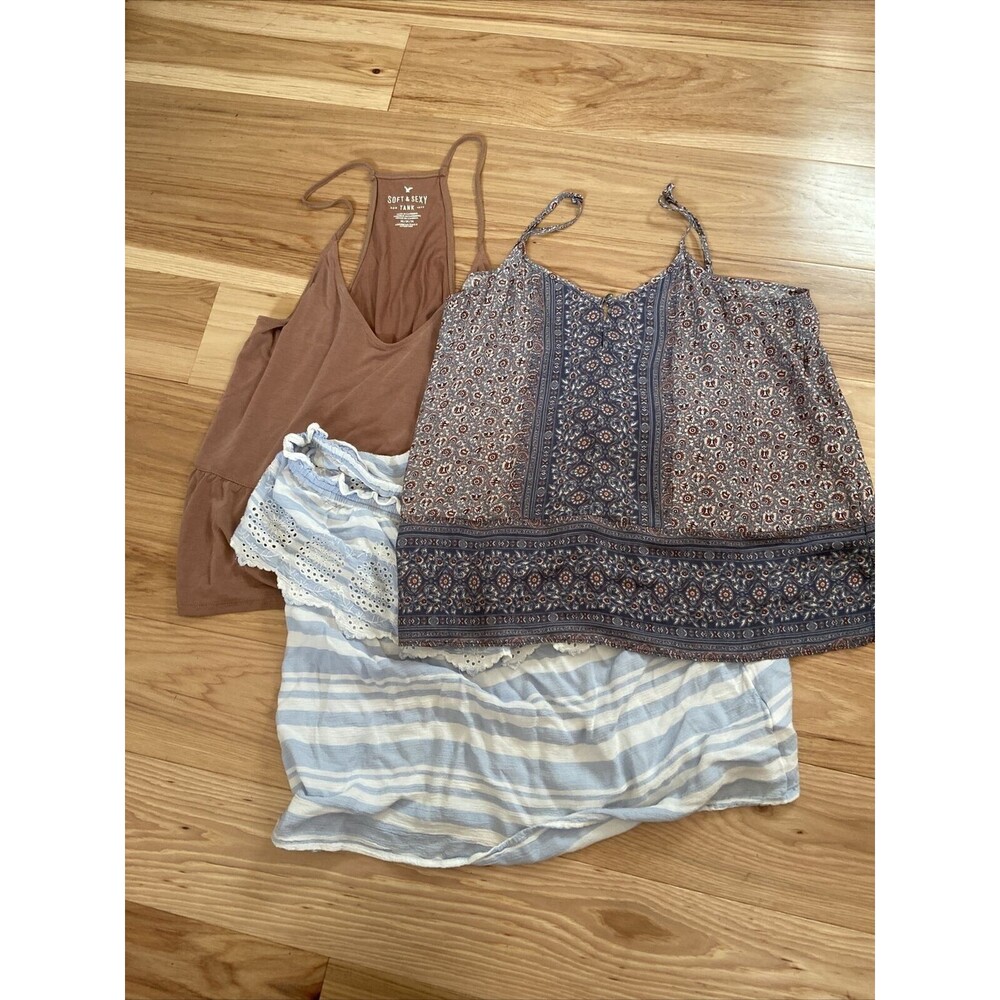 American Eagle 3 summer Tops size medium, bohemian and festival look